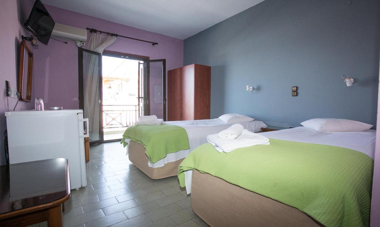 Petania Hotel & Apartments Ликсури Екстериор снимка