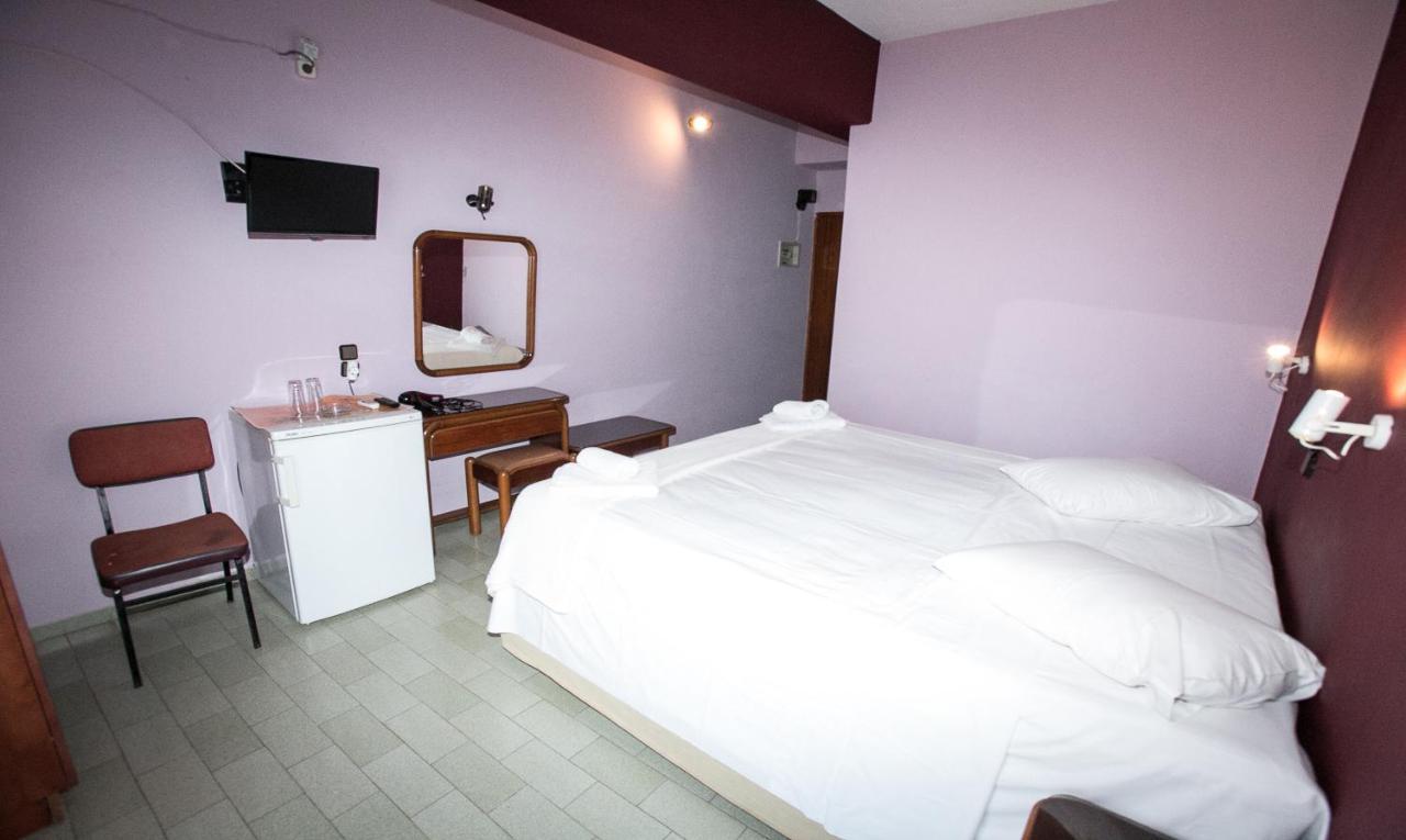 Petania Hotel & Apartments Ликсури Екстериор снимка
